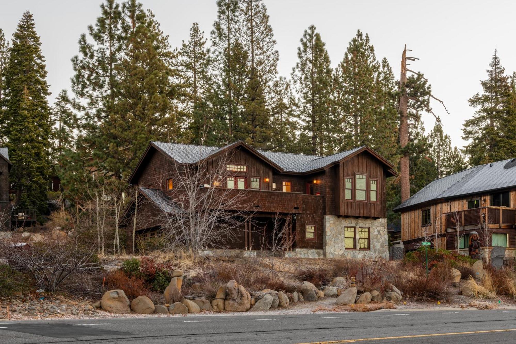 Atkinson By Avantstay Lake Front Home W Stunning Views In Tahoe Vista Exterior photo
